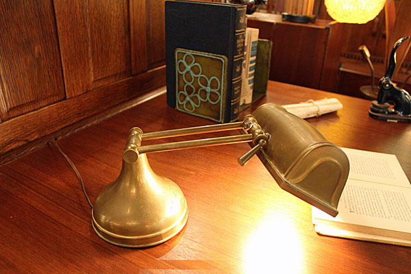 160615-1930's-antique-brass-banker's-light4